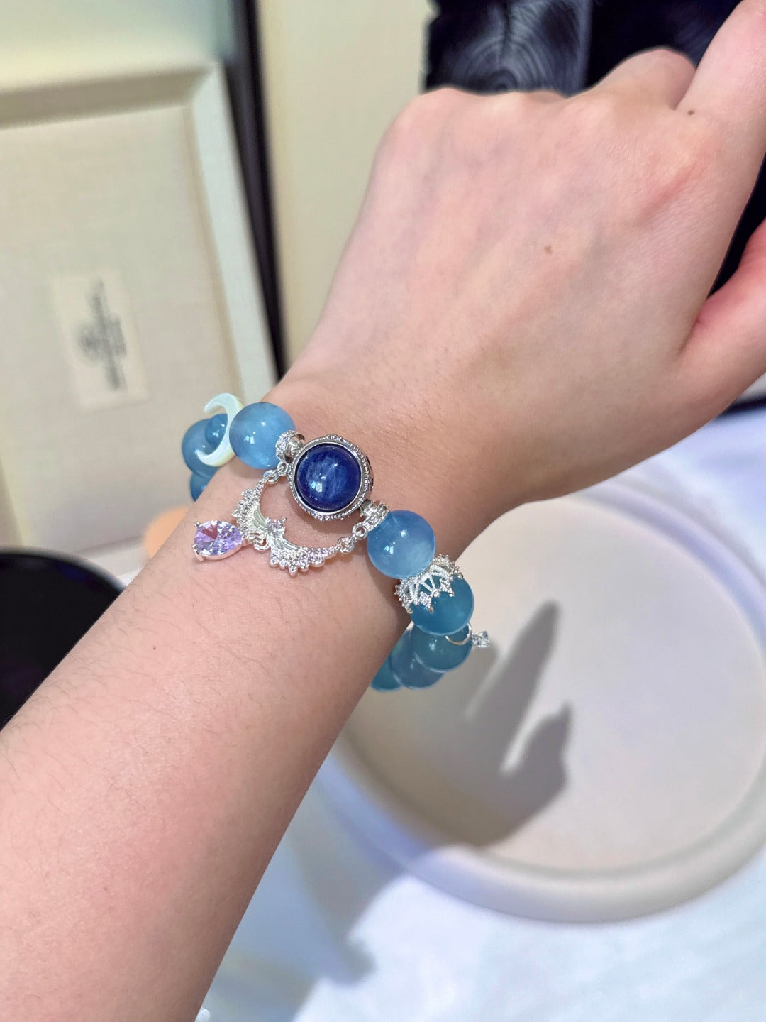 ▫️▪️ Aquamarine Magic Box Aquamarine Fishtail Bracelet